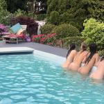 What's a high end escort photoshoot like?