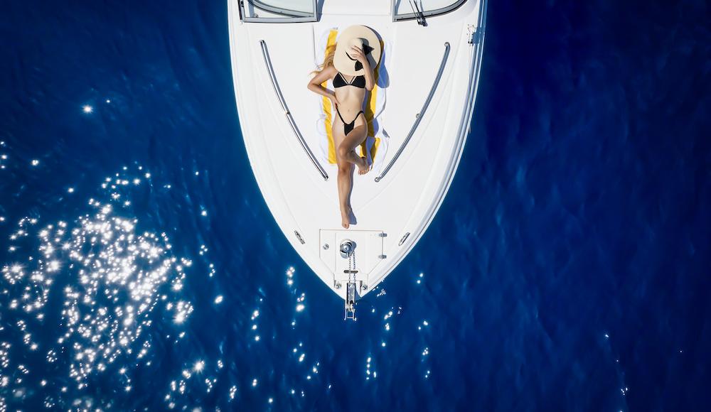 Privé boot met uw high end escort