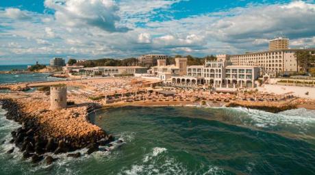 Culinaire zonnige mini-break met uw escort